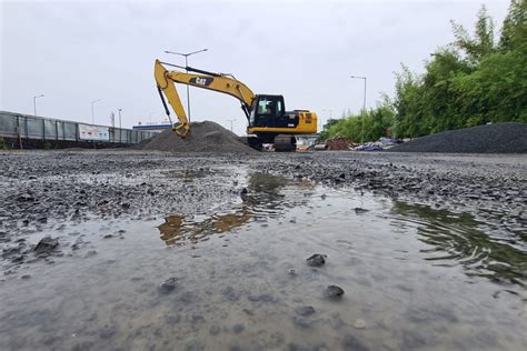 Pengerjaan Proyek Penanganan Genangan Ruas Tol Pondok Aren Serpong