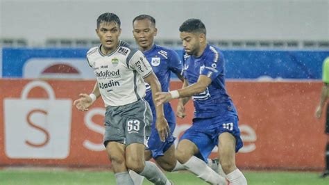 PSIS Semarang Salah Strategi Lawan Persib Ridwan Ungkap Alasan Taisei