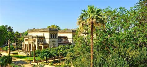 Maria Luisa Park in Seville. The best things to see and do