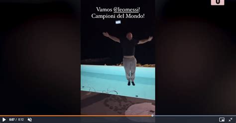 Video Cassano Tuffo In Piscina Per Largentina Campione Del Mondo