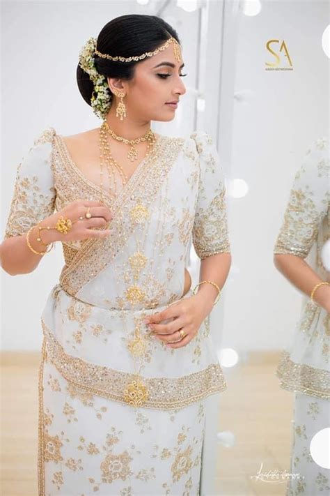 Gorgeous Pics Of Sri Lankan Wedding Saree Blouse Designs Wedding