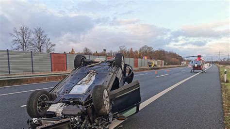 A Nach Schwerem Unfall Gesperrt Mehrere Schwerverletzte