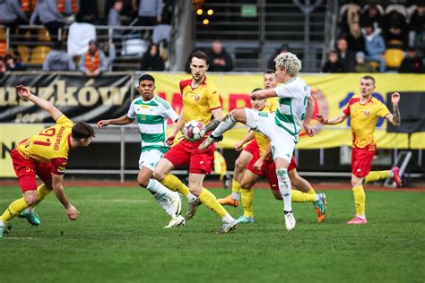 Lechia Gdańsk zarobi na nim krocie CIES wycenił tego zawodnika na