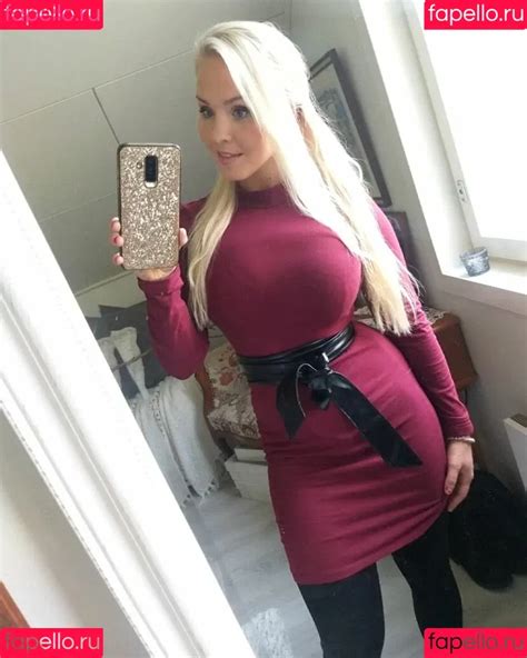 Leaks Nude Emilia Linden Onlyfans Photo Gallery Pornhub Fan