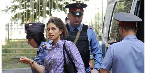 Justiz Russland Anklage fordert drei Jahre Haft für Pussy Riot Mitglieder