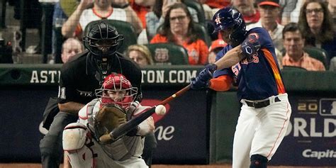 If Jose Altuve’s Untimely Slump Is Over, It’s Bad News for the Phillies ...