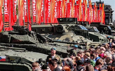 Russians Flock To See Captured British Armoured Vehicles In Moscow