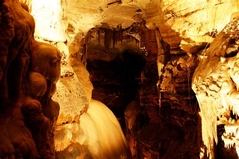 Talking Rocks Cavern (Fairy Cave) – State Of the Ozarks Showcase