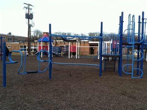 Monkey Bars at Clermont Elementary School Playground >> The Joy Troupe NOVA Family Guide