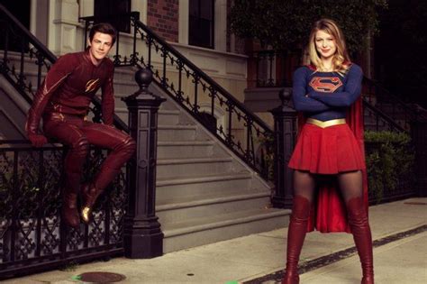 The Flashsupergirl Crossover Arrives March 28 Supergirl And Flash