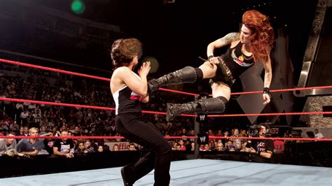 Female Wrestling - The History of the WWE Divas | HubPages