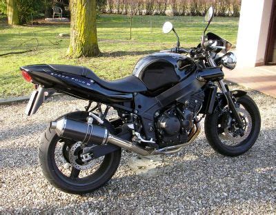 Bellissima Triumph Speed Four Naked