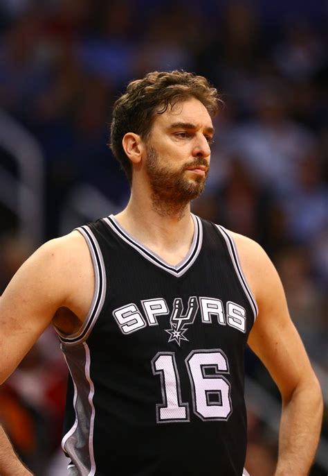 Pau Gasol Opting Out Plans To Re Sign With Spurs Hoops Rumors