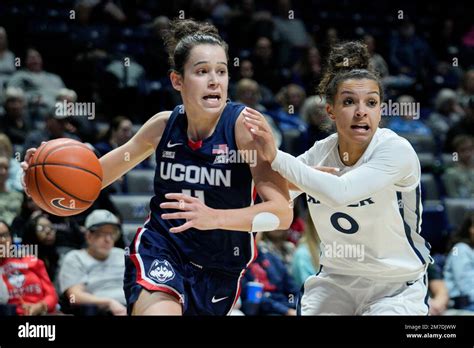 Uconn Forward Lou Lopez Senechal Drives Against Xavier S Shelby