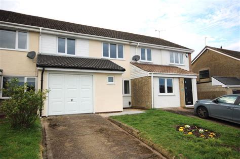 Herondale Road Stourbridge Dy8 3 Bed Terraced House For Sale £275 000