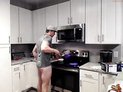 Male Nudity GINGER BOY NAKED IN THE KITCHEN ThisVid