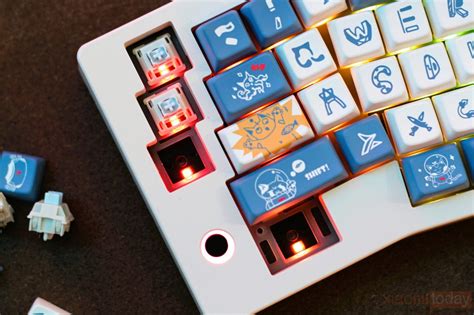 CIDOO ABM066 Review Hot Swappable Wired Wireless Mechanical Keyboard XiaomiToday