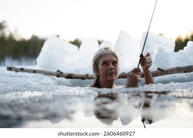 Thousand Naked Woman Lake Royalty Free Images Stock Photos Pictures Shutterstock