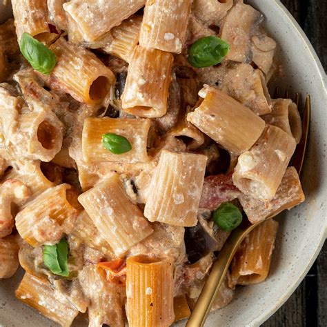 Pasta Alla Norma Sizilianische Tomatensauce Mit Aubergine