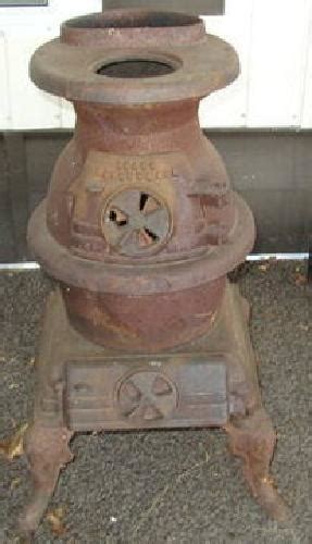 100 Antique Cast Iron Pot Belly Wood Stove For Sale In Belleville Michigan Classified