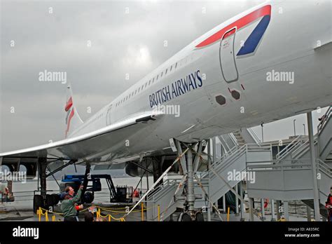 British Airways Concorde Intrepid Sea Fotos Und Bildmaterial In Hoher