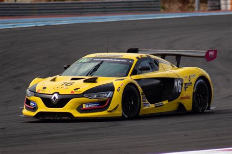 Renault RS01 GT3, a dedicated racing car not based on a production ...