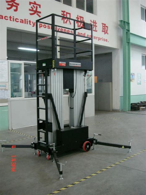 Single Mast Aerial Work Platform Meter Platform Hydraulic Lift Ladder