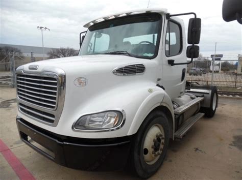 2011 Freightliner Business Class M2 112 For Sale 29 Used Trucks From 26 853