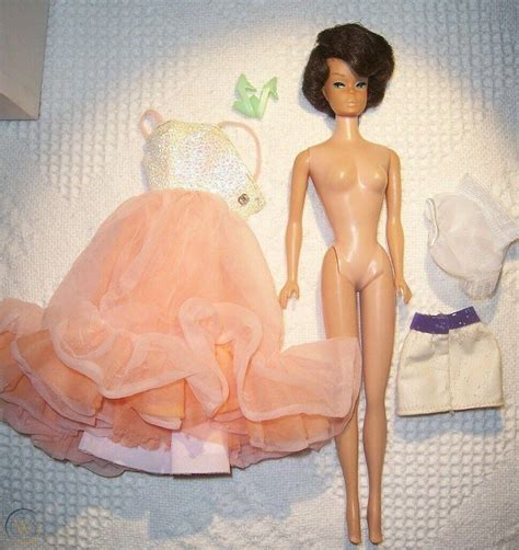 Vintage Brunette Bubble Cut Barbie Doll Gown Box