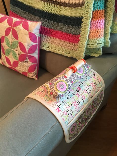 ellyn's place: Sit and Stitch Pincushion