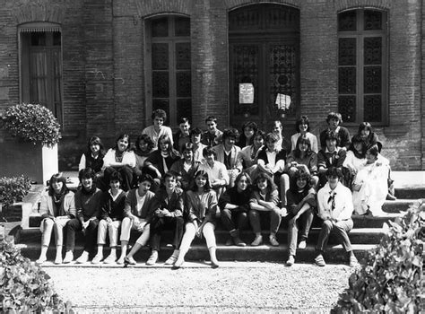 Photo De Classe Seconde De 1981 Lycée Notre Dame Du Bon Secours