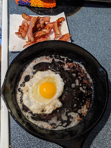 My Guilty Pleasure Is An Egg Fried In Bacon Grease Rcastiron