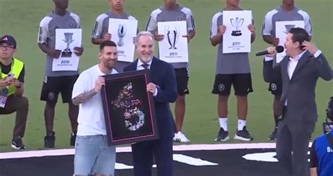 Messi Nderohet Nga Inter Miami B Het Futbollisti M I Trofesh M I T