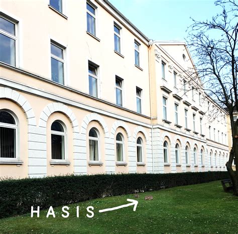 A WEEKEND IN HAMBURG – Maybe You Like