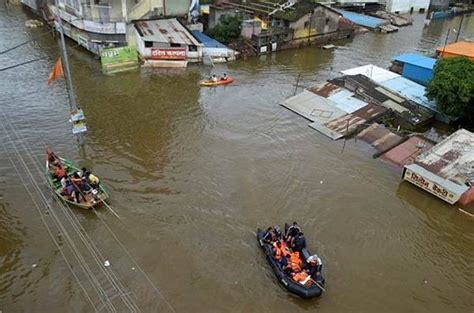 Maharashtra Floods Water Recedes In Kolhapur Nh 4 Likely To Open