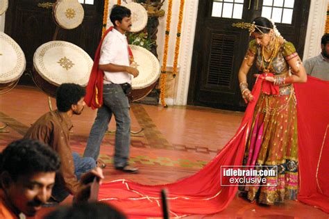 Arundhati Drum Song One The Sets Photo Gallery Telugu Cinema Anushka