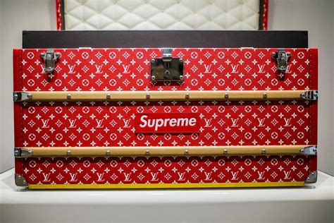 Supreme X Louis Vuitton Skateboard Trunk Paul Smith