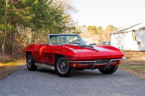 1966 Chevrolet Corvette Stingray | Paramount Classic Cars & Trucks