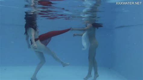 Marfa Touches Emerald Ocean Babe In The Pool Pussy Juicy