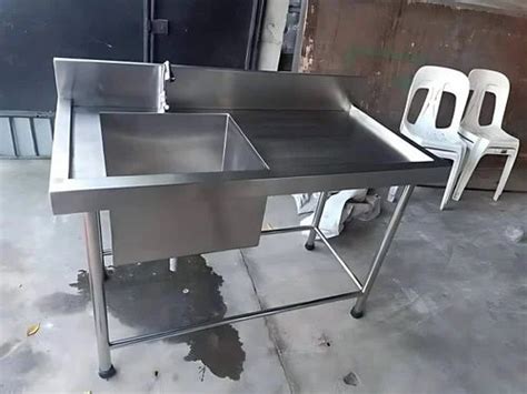 Stainless Steel Dish Landing Table For Restaurant At Rs In New Delhi