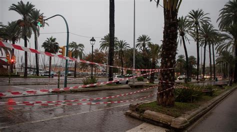 Angespannte Wetterlage In Spanien Regierung Verh Ngt Lockdown Auf Mallorca