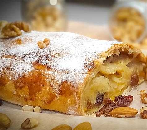 Apple-Nut Strudel - Farm Fresh Nuts