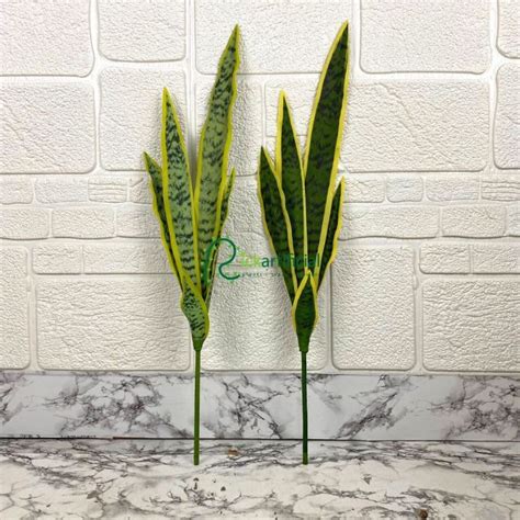 Daun Lidah Mertua X5 Latex Artificial Tanaman Hias Plastik Sansevieria