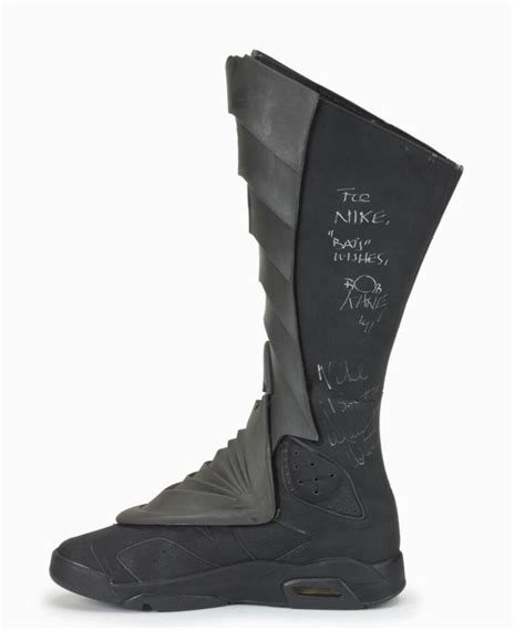 The story of Nike's "Batboots" | Collater.al