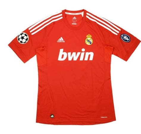 Real Madrid 2011 12 Kits