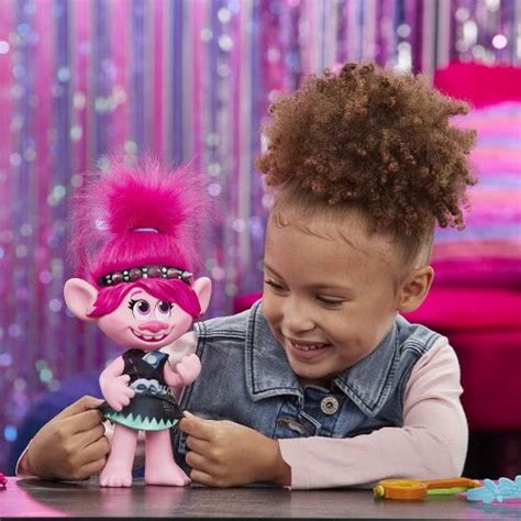 Hasbro Dreamworks Trolls World Tour Pop To Rock Poppy Singing E