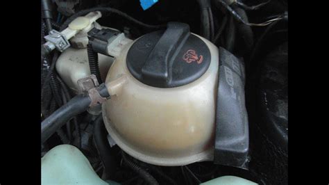 Не держит пробка? Сделай так - YouTube