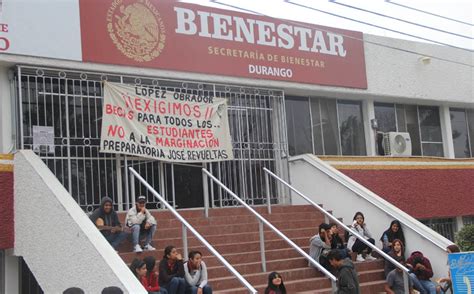 Estudiantes toman oficinas de la Secretaría del Bienestar Telediario