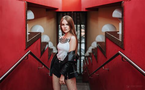 Vasilisa Sarovskaya Brunette Face Model Leather Jackets Women