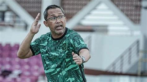 Pelatih Persebaya Murka Seusai Brylian Aldama Dapat Hujatan Aji